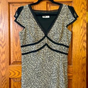 I.N. Studio Dress S empire waist Black White floral   lace accents Excellent